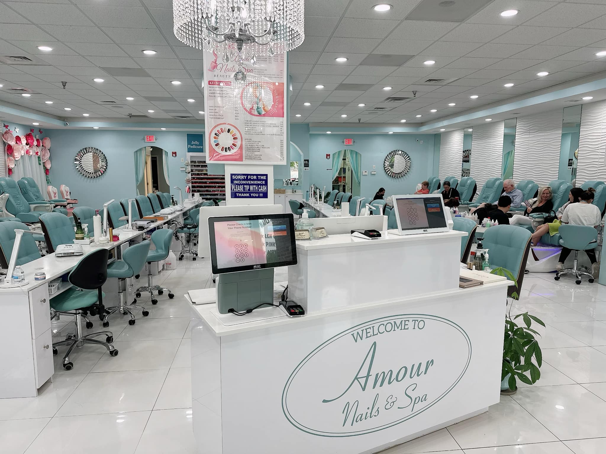 Amour Nails Spa Wilmington salon